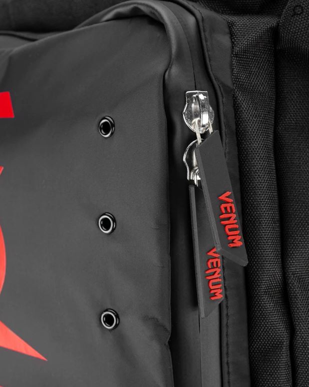 Backpack Venum Challenger Xtreme Evo (Negro / Rojo) (Disponible por Encargo)