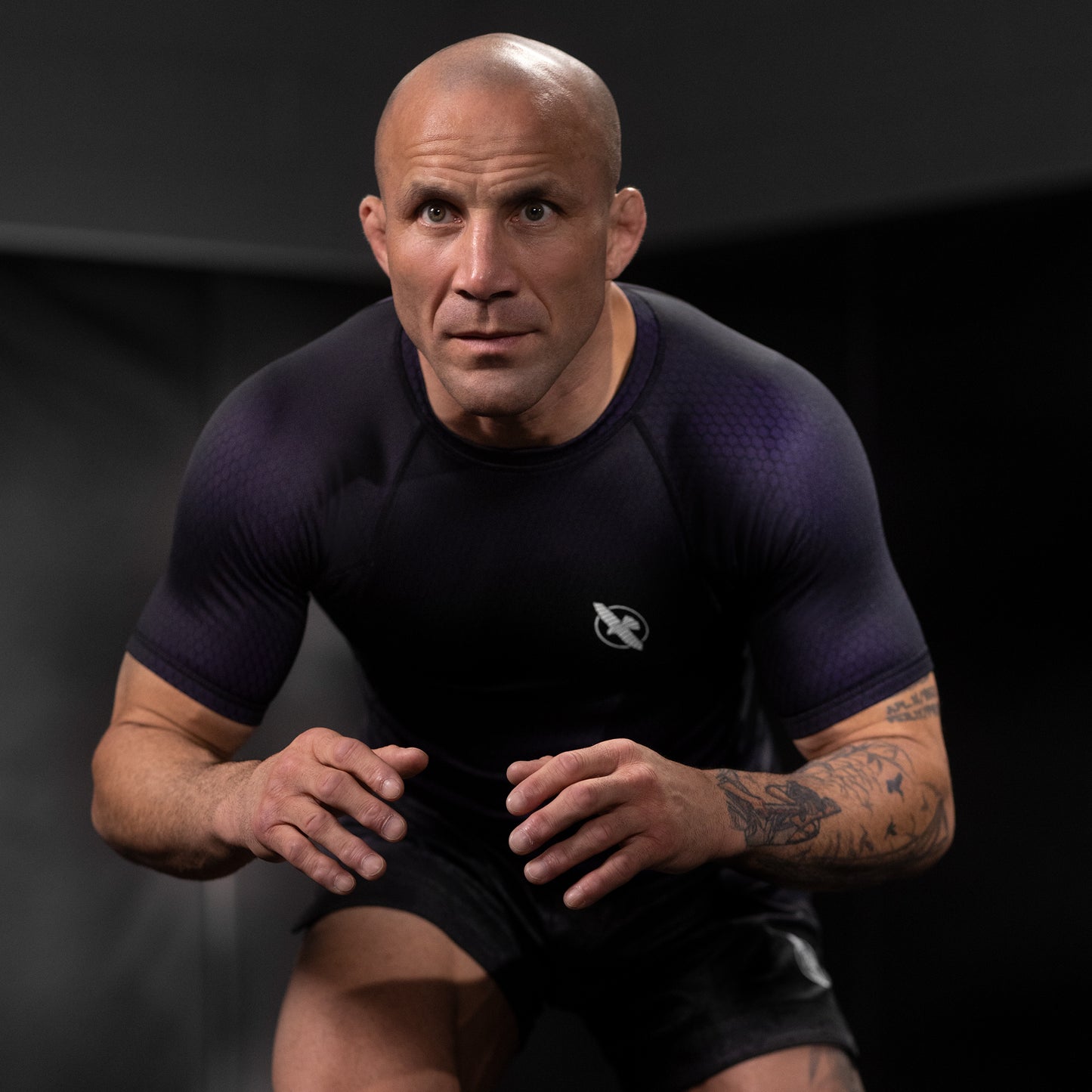 Rashguard Manga Corta para Hombre Hayabusa Fusion (Negro / Morado) (Disponible por Encargo)