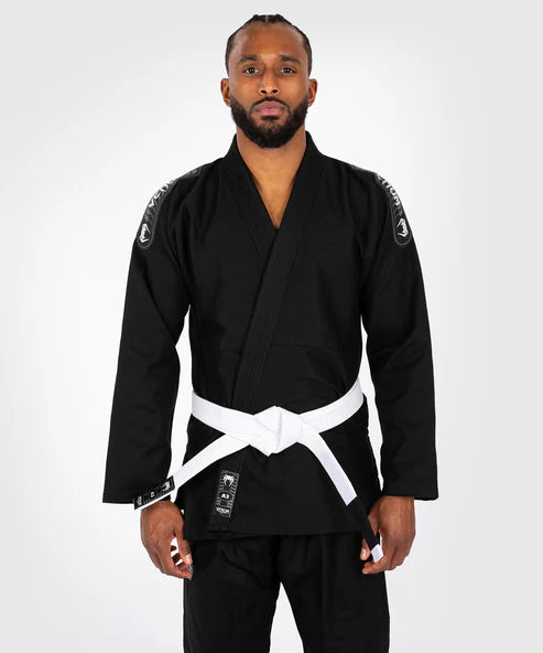 Uniforme de Jiujitsu Brasileño Venum First (Negro) (Disponible por Encargo)