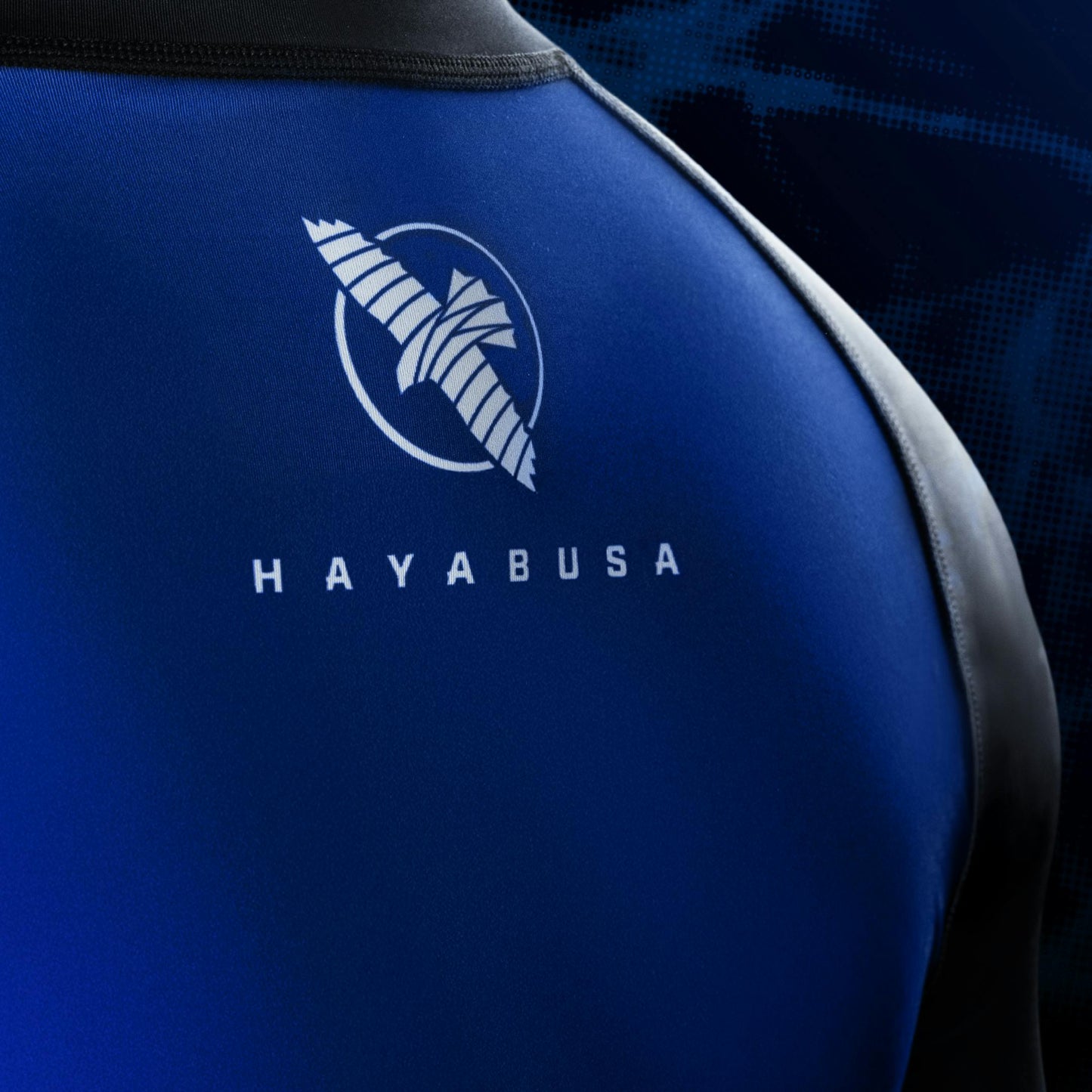 Rashguard Manga Larga para Mujer Hayabusa UFC BJJ (Negro / Azul) (Disponible por Encargo)