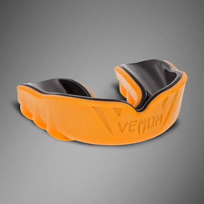 Bucal Venum Challenger (Anaranjado / Negro) (Disponible en Costa Rica)