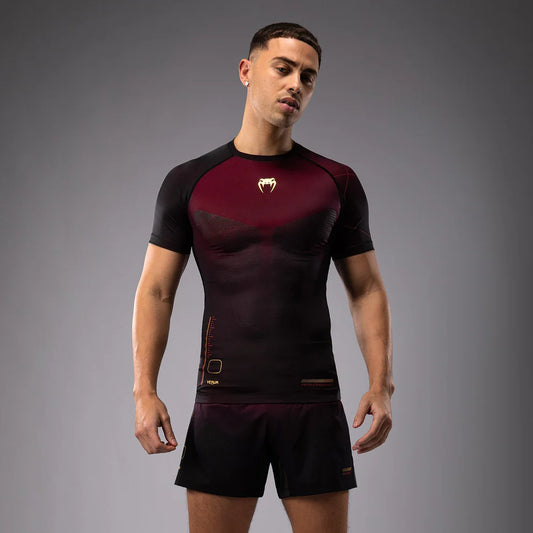 Rashguard Manga Corta para Hombre Venum Tactical XT (Negro / Vino) (Disponible por Encargo)