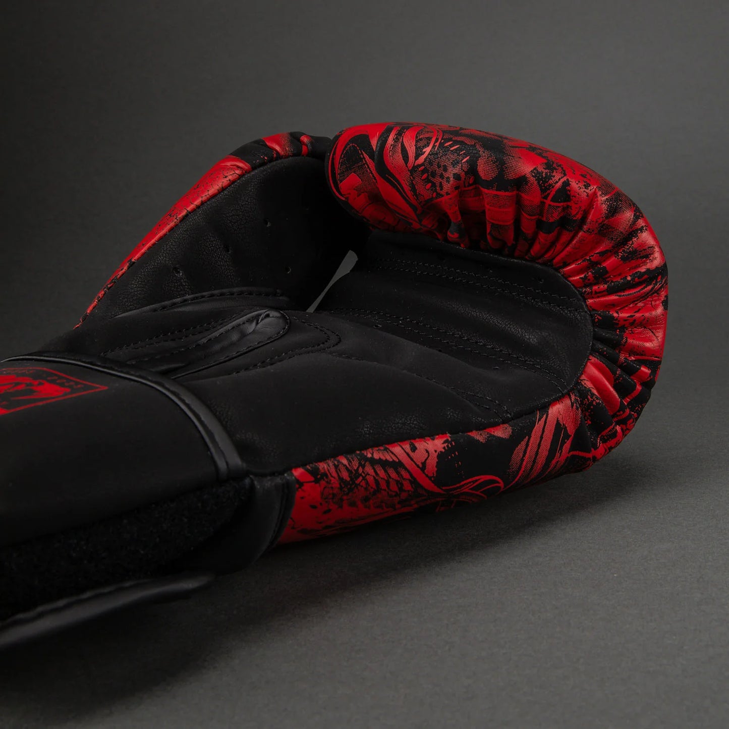 Guantes de Box Venum Challenger 20 aniversario (Negro / Rojo) (Disponible en Costa Rica)