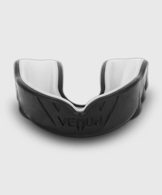 Bucal Venum Challenger (Negro / Blanco) (Disponible en Costa Rica)