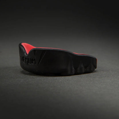 Bucal Venum Challenger (Negro / Coral) (Disponible en Costa Rica)