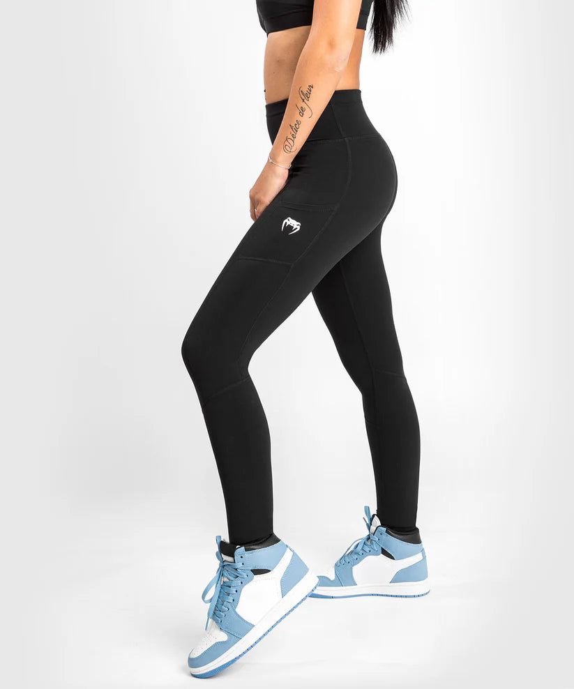 Leggings Venum Essentials (Negro / Blanco) (Disponible por Encargo)
