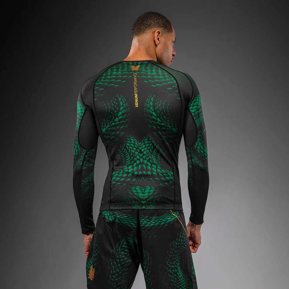 Rashguard Manga Larga Venum Matupa (Negro / Verde) (Disponible en Costa Rica)
