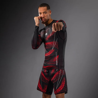 Rashguard Manga Larga Venum Matupa (Negro / Rojo) (Disponible en Costa Rica)
