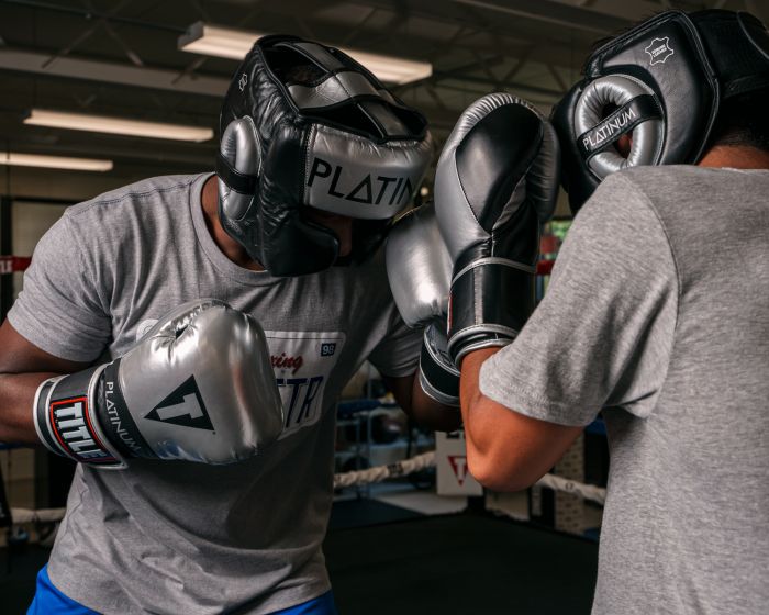 Careta Title Platinum Traditional Training (Negro / Gris) (Disponible por Encargo)